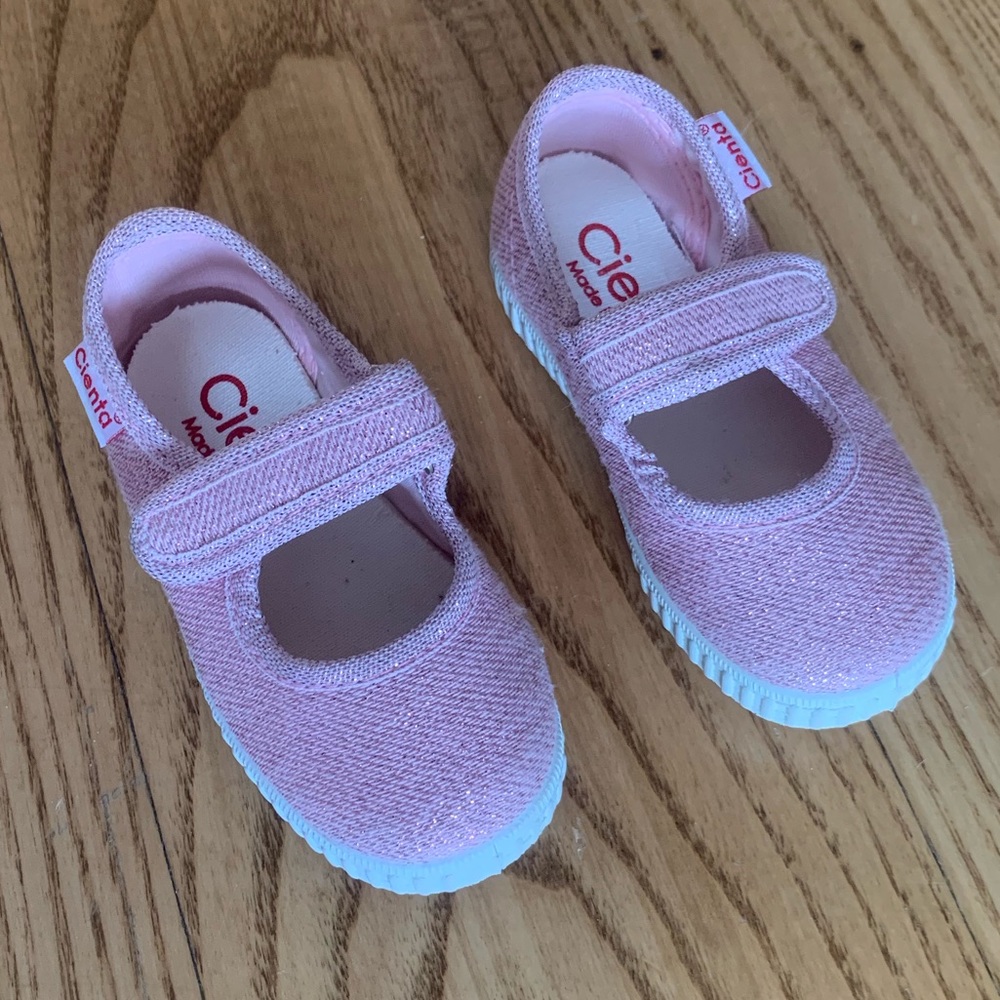 Cienta size 21/5.5 sparkle pink shoes